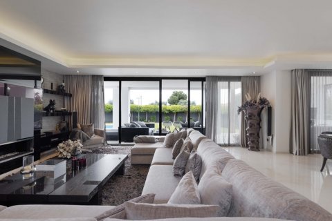 Villa for sale Marbella, Malaga, Spain 5 bedrooms, 582.26 sq.m. No. 121554 - photo 2