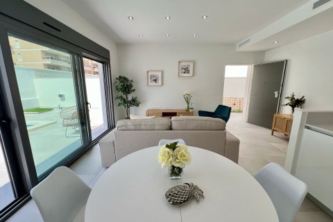 Villa in vendita a Orihuela, Alicante, Spagna 3 camere da letto, 117 mq. N° 127845 - foto 4