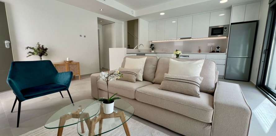 Villa a Orihuela, Alicante, Spagna 3 camere da letto, 117 mq. N° 127845