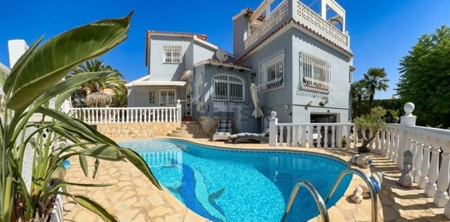 Villa Calpe, Alicante, España 3 dormitorios, 132 m2 No. 128914