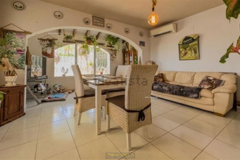 Villa en venta Calpe, Alicante, España 3 dormitorios, 132 m2 No. 128914 - foto 4