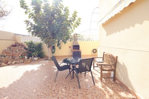Villa à vendre Alicante, Espagne, 4 chambres, 172 m2 No. 128913 - photo 2
