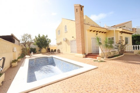 Villa à vendre Alicante, Espagne, 4 chambres, 172 m2 No. 128913 - photo 1