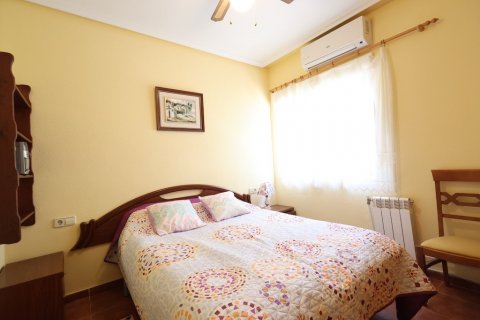Villa à vendre Alicante, Espagne, 4 chambres, 172 m2 No. 128913 - photo 11