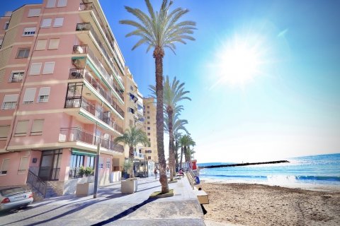 Dzīvoklis pārdošanā Torrevieja, Alicante, Spānijā 3 istabas, 104 m2 Nr. 128918 - attēls 12