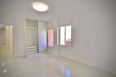 Dzīvoklis pārdošanā Torrevieja, Alicante, Spānijā 3 istabas, 104 m2 Nr. 128918 - attēls 11