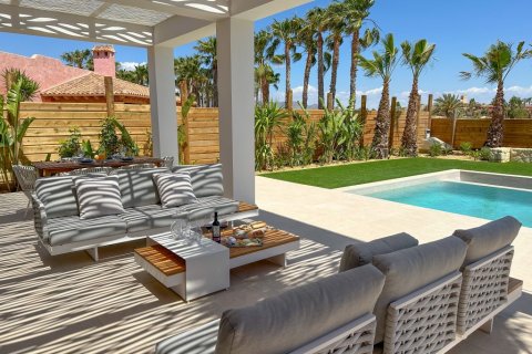 Villa for sale La Algarrobina, Almeria, Spain 4 bedrooms, 171 sq.m. No. 124057 - photo 3