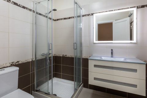 Продажа виллы в Лас-Пальмас-де-Гран-Канария, Гран-Канария, Испания 3 спальни, 128м2 №120086 - фото 17