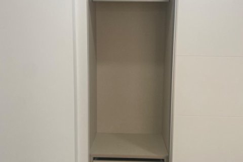 Apartment for rent Alicante, Spain 2 bedrooms, 90 sq.m. No. 127355 - photo 29