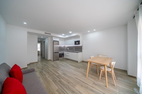 Apartment for rent Alicante, Spain 2 bedrooms, 90 sq.m. No. 127355 - photo 8