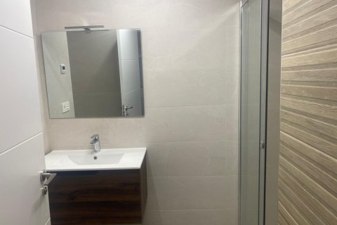 Apartment for rent Alicante, Spain 2 bedrooms, 90 sq.m. No. 127355 - photo 12