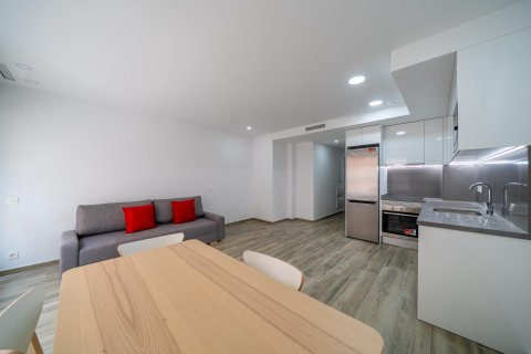 Apartment for rent Alicante, Spain 2 bedrooms, 90 sq.m. No. 127355 - photo 4