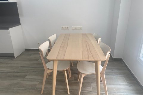 Apartment for rent Alicante, Spain 2 bedrooms, 90 sq.m. No. 127355 - photo 7