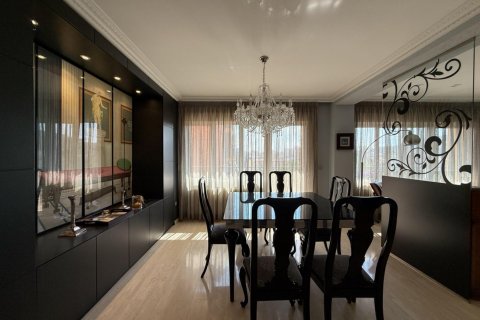 Apartment for rent Alicante, Spain 1 bedroom, 234 sq.m. No. 127360 - photo 13