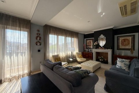 Apartment for rent Alicante, Spain 1 bedroom, 234 sq.m. No. 127360 - photo 2