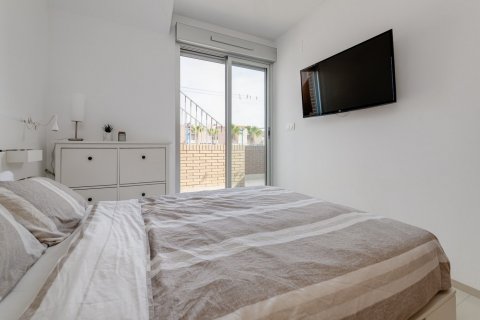 Rindu māja pārdošanā Torrevieja, Alicante, Spānijā 3 istabas, 75 m2 Nr. 129652 - attēls 20