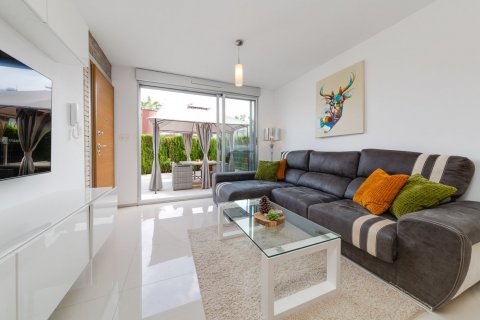 Rindu māja pārdošanā Torrevieja, Alicante, Spānijā 3 istabas, 75 m2 Nr. 129652 - attēls 4