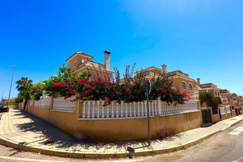 Villa zum Verkauf La Regia, Alicante, Spanien 4 Schlafzimmer, 119 m2 Nr. 129647 - Foto 2