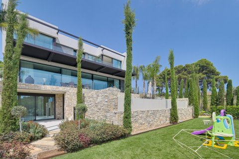 House à vendre Lloret de Mar, Girona, Espagne, 4 chambres, 500 m2 No. 130376 - photo 1