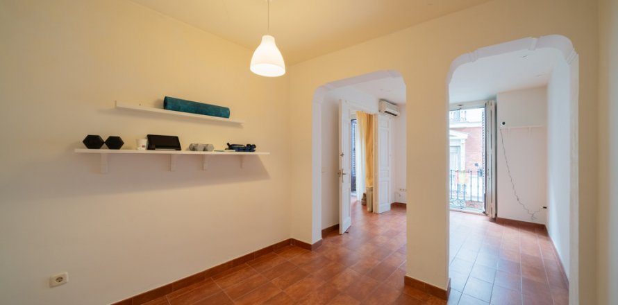 Квартира в Мадрид, Испания 2 спальни, 71м2 №122407