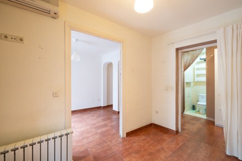 Продажа квартиры в Мадрид, Испания 2 спальни, 71м2 №122407 - фото 16