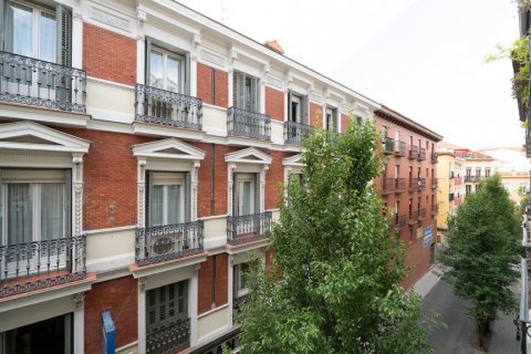 Продажа квартиры в Мадрид, Испания 2 спальни, 71м2 №122407 - фото 13