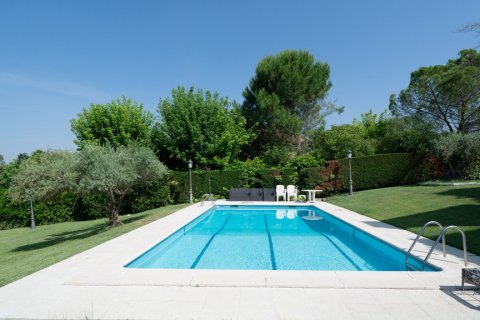 Villa till salu Santo Domingo, Madrid, Spanien 6 sovrum, 592 kvm. Nr. 122410 - foto 12