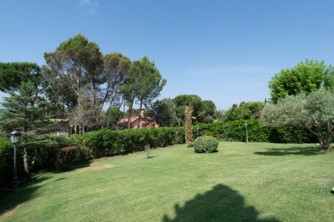 Villa till salu Santo Domingo, Madrid, Spanien 6 sovrum, 592 kvm. Nr. 122410 - foto 16