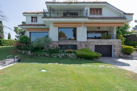 Villa till salu Santo Domingo, Madrid, Spanien 6 sovrum, 592 kvm. Nr. 122410 - foto 2