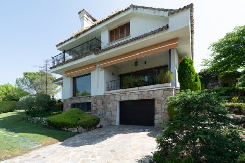 Villa till salu Santo Domingo, Madrid, Spanien 6 sovrum, 592 kvm. Nr. 122410 - foto 5