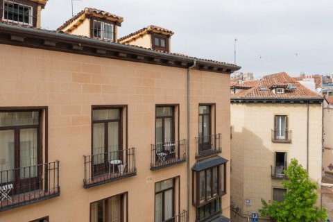 Appartamento in vendita Madrid, Spagna 3 camere da letto, 171 mq. N° 122405 - foto 8