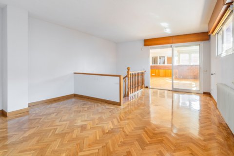 Продажа дома в Мадрид, Испания 5 спален, 427м2 №122411 - фото 3