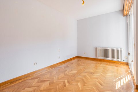 Продажа дома в Мадрид, Испания 5 спален, 427м2 №122411 - фото 6