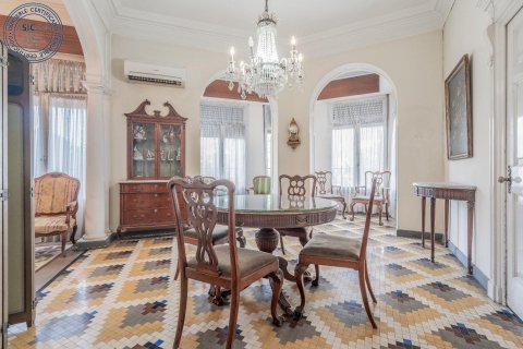 Продажа квартиры в Валенсия, Испания 4 спальни, 174м2 №120499 - фото 7