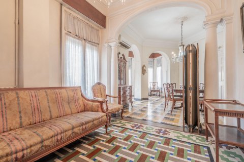 Продажа квартиры в Валенсия, Испания 4 спальни, 174м2 №120499 - фото 15