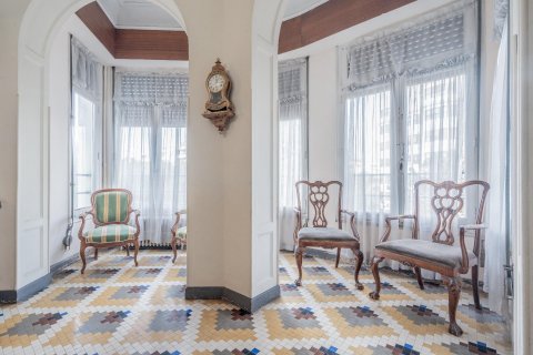 Продажа квартиры в Валенсия, Испания 4 спальни, 174м2 №120499 - фото 4