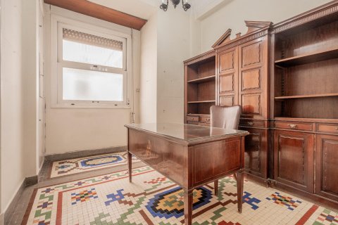 Продажа квартиры в Валенсия, Испания 4 спальни, 174м2 №120499 - фото 12