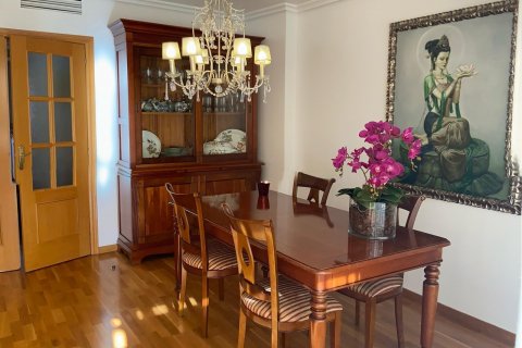 Продажа квартиры Аликанте, Испания 3 спальни, 147м2 №127254 - фото 8
