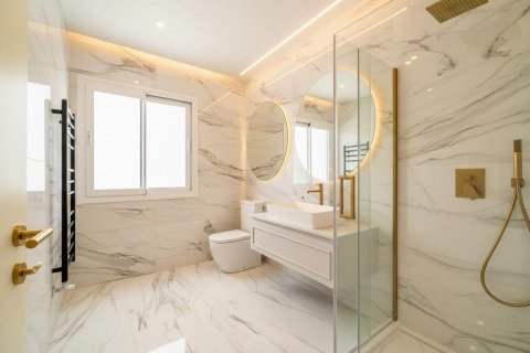 Продажа квартиры Мадрид, Испания 3 спальни, 219м2 №127257 - фото 23