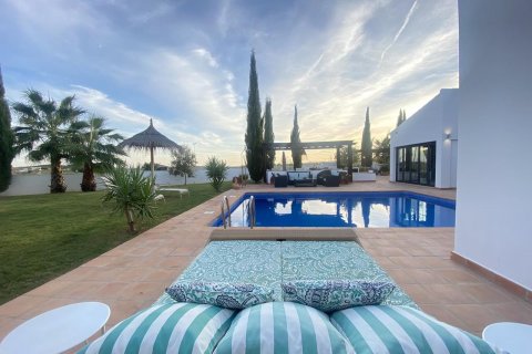 Villa for sale El Valle Golf Resort, Murcia, Spain 5 bedrooms, 400 sq.m. No. 132003 - photo 5