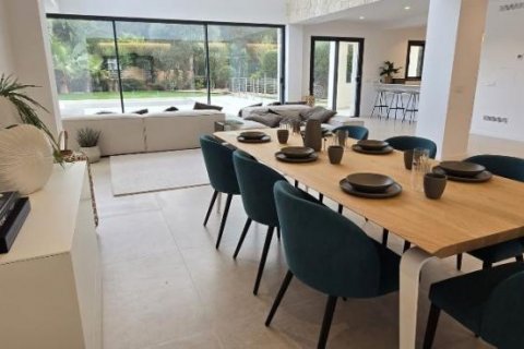 Villa zum Verkauf Santa Ponsa, Mallorca, Spanien 6 Schlafzimmer, 430 m2 Nr. 127031 - Foto 8