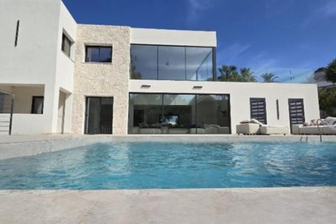 Villa zum Verkauf Santa Ponsa, Mallorca, Spanien 6 Schlafzimmer, 430 m2 Nr. 127031 - Foto 2