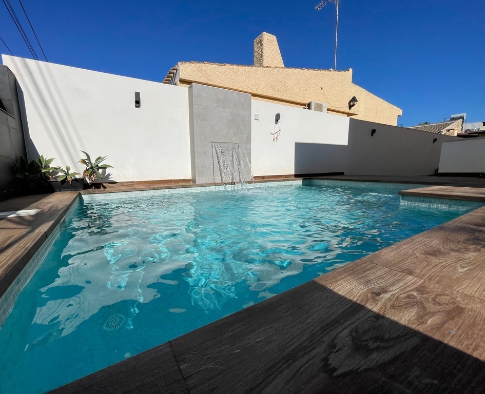 Villa in Mar De Cristal, Murcia, Spain 6 bedrooms, 171 sq.m. No. 131753
