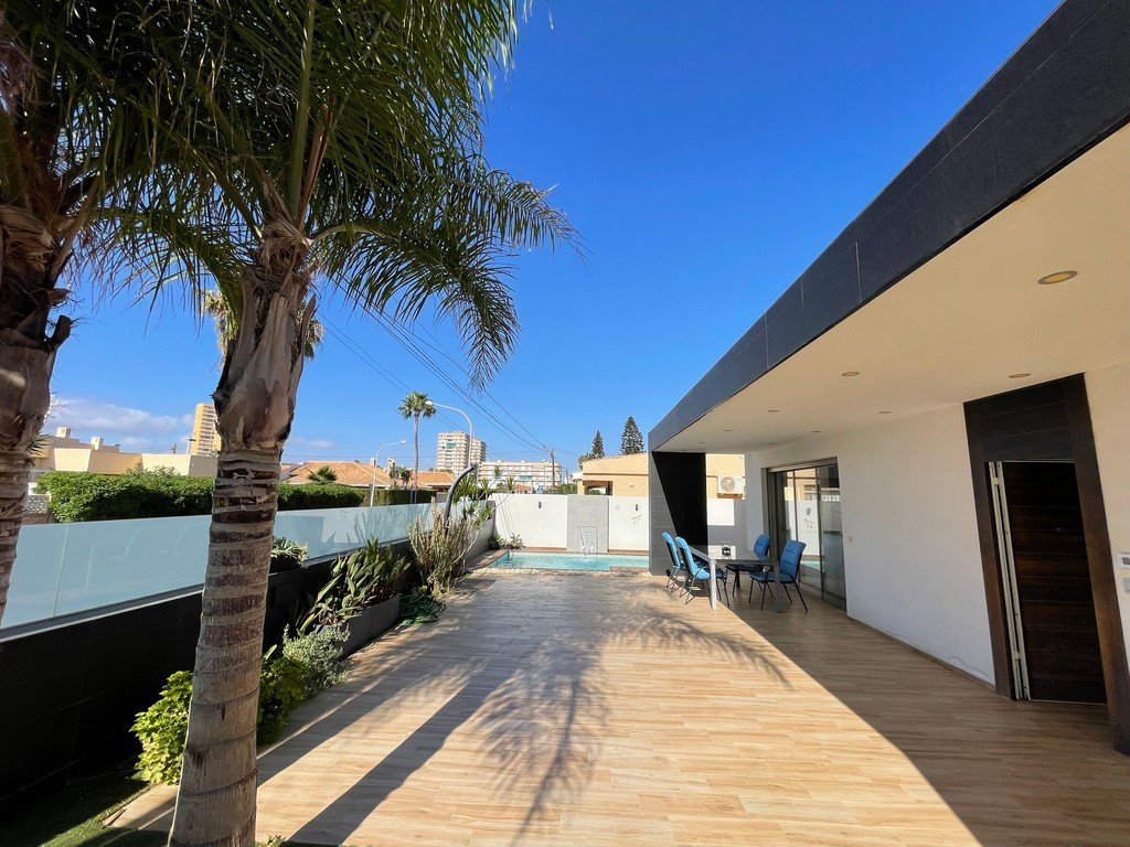 Villa in Mar De Cristal, Murcia, Spain 6 bedrooms, 171 sq.m. No. 131753