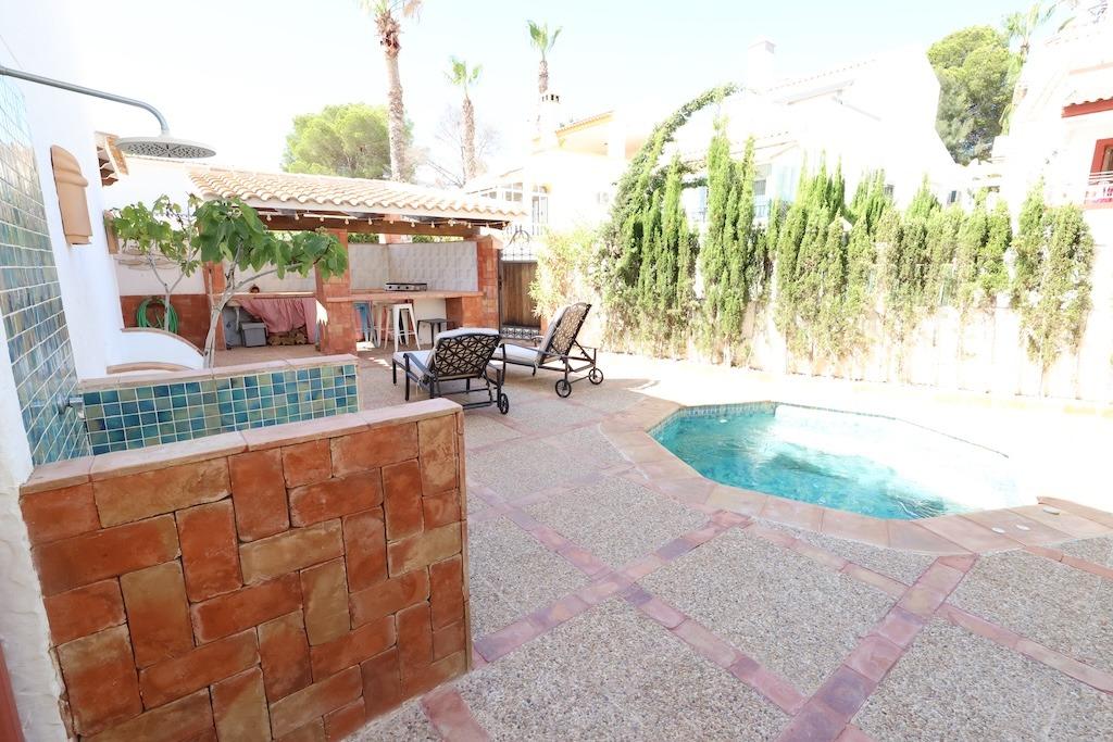 Villa in Alicante, Spanien 4 Schlafzimmer, 189 m2 Nr. 129739