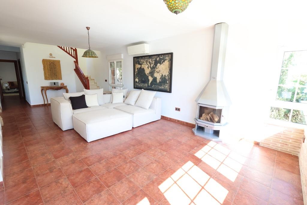 Villa in Alicante, Spanien 4 Schlafzimmer, 189 m2 Nr. 129739
