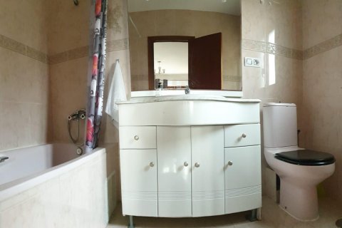 Villa for sale Villamartin, Alicante, Spain 6 bedrooms, 325 sq.m. No. 129736 - photo 30