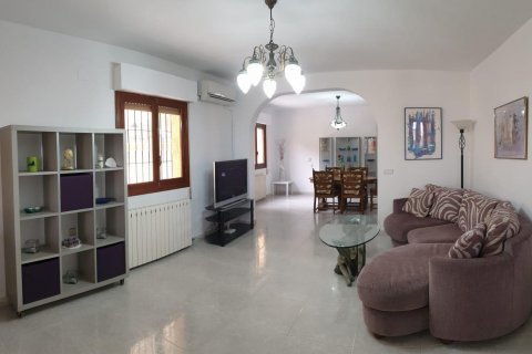 Villa for sale Villamartin, Alicante, Spain 6 bedrooms, 325 sq.m. No. 129736 - photo 11