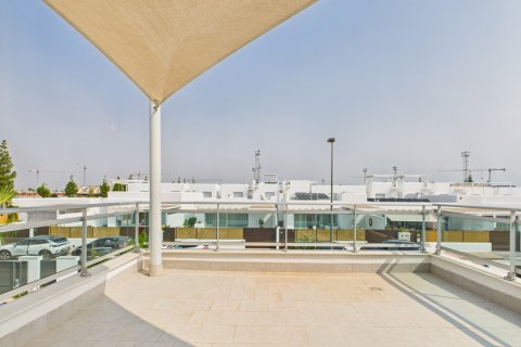 Villa for sale Los Alcazares, Murcia, Spain 3 bedrooms,  No. 132074 - photo 4