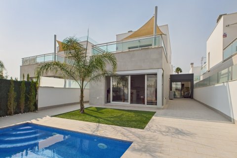 Villa for sale Los Alcazares, Murcia, Spain 3 bedrooms,  No. 132074 - photo 5
